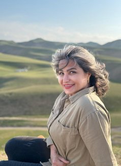 Sameera - escort in Muscat Photo 1 of 9