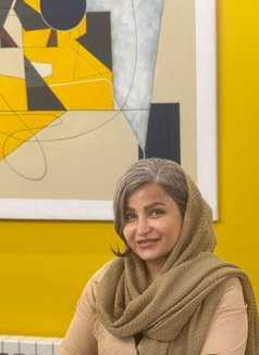 Sameera - escort in Muscat Photo 3 of 9