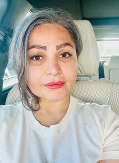 Sameera - escort in Muscat Photo 6 of 9