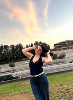 Sara - escort in Muscat Photo 11 of 12