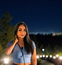 Sameera - escort in Muscat Photo 3 of 9