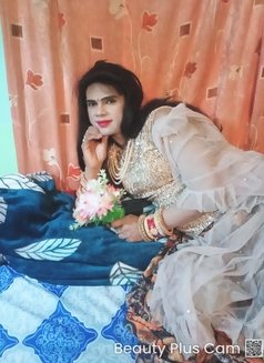 Sameera Singh - Transsexual escort in New Delhi Photo 1 of 18