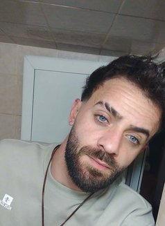 Samerr - Male escort in Beirut Photo 1 of 7