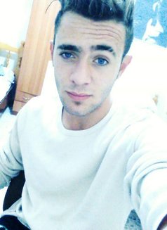 Samerr - Male escort in Beirut Photo 2 of 7