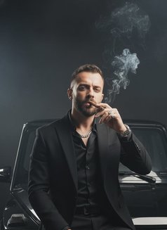 Samerr - Male escort in Beirut Photo 5 of 7