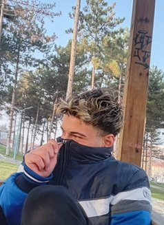 Samet Turkish Yuong Boy Top 19cm - Male escort in İstanbul Photo 5 of 7