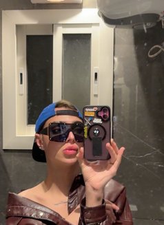 Sami arabe boy - Male escort in Riyadh Photo 4 of 8