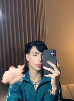 Sami arabe boy - Male escort in Riyadh Photo 7 of 8