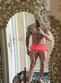 Sami - Male escort in London Photo 3 of 4