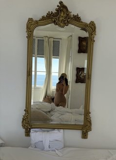 Samia - escort in Sasebo Photo 2 of 3