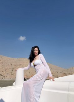 Samie - escort in Dubai Photo 13 of 14