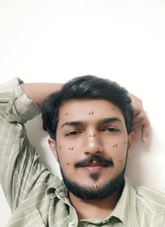 Samii - Male escort in Lahore Photo 1 of 5