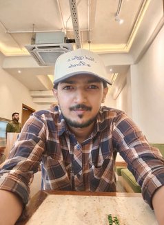 Samii - Male escort in Lahore Photo 3 of 5