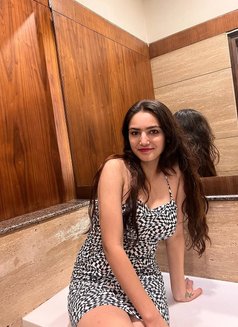 Samiksha - escort in Mumbai Photo 2 of 4