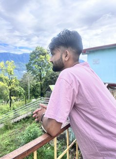 Samir - Acompañantes masculino in Kathmandu Photo 3 of 3