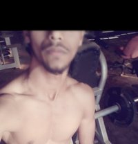 Samir Thakur - Intérprete masculino de adultos in Mumbai