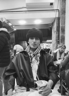 Samir - Male escort in İstanbul Photo 4 of 6