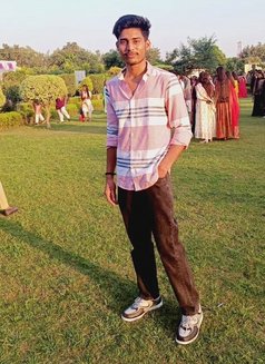 Samir07 - Male escort in New Delhi Photo 3 of 4