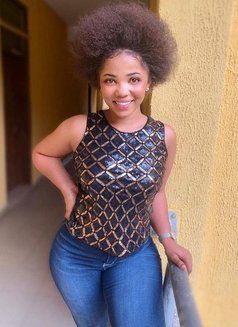 Samira - escort agency in Jeddah Photo 1 of 2