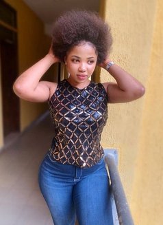 Samira - escort agency in Jeddah Photo 2 of 2