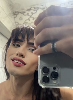 Samira - Transsexual escort in İstanbul Photo 2 of 2