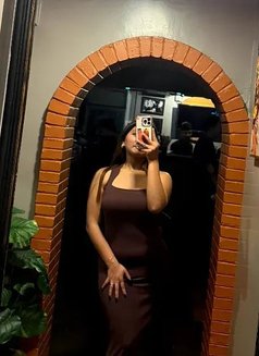 One and only hand cash service - escort in Kathmandu Photo 1 of 2