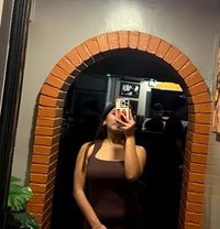 One and only hand cash service - puta in Kathmandu