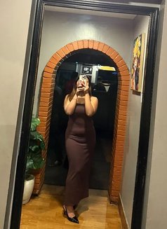 One and only hand cash service - escort in Kathmandu Photo 2 of 2