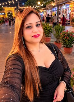 Samira - escort in Bhubaneshwar Photo 1 of 4