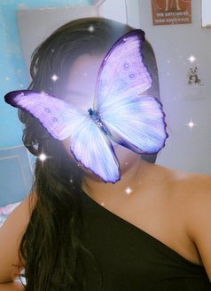 Samira - escort in New Delhi Photo 2 of 6