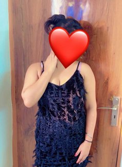 Samira - escort in New Delhi Photo 5 of 6