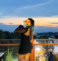 Fully hand cash service available here - puta in Kathmandu