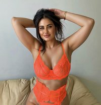 Samira - puta in Abu Dhabi Photo 5 of 8