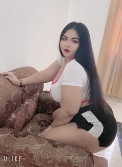 Samira - masseuse in Şalālah Photo 6 of 10