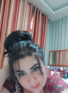 Samira - escort in Muscat Photo 4 of 5