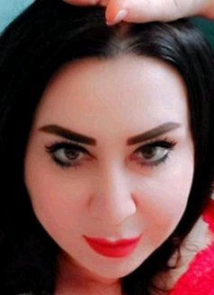 Samira - escort in Muscat Photo 2 of 4