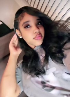 Samirah - escort in Muscat Photo 1 of 5