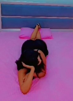 Samirah - escort in Riyadh Photo 3 of 11
