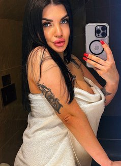 Samita - escort in Al Juffair Photo 4 of 6