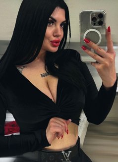 Samita - escort in Al Juffair Photo 5 of 6