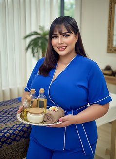 chubby girl good massage - masseuse in Riyadh Photo 5 of 8