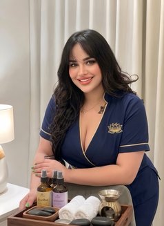 Samiya Good massage - masseuse in Riyadh Photo 4 of 7