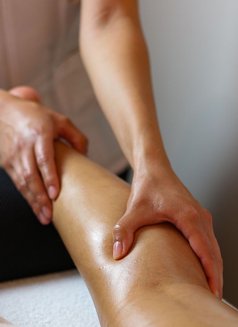 Samiya professional massage - escort in Riyadh Photo 11 of 16