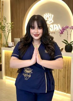 Samiya professional massage - escort in Riyadh Photo 1 of 16