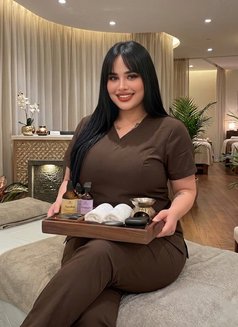 Samiya sexy massage - masseuse in Riyadh Photo 7 of 9