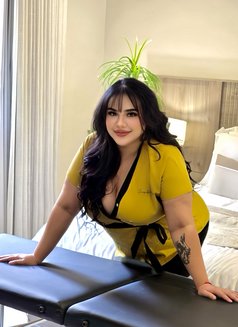 Samiya professional masseuse - Masajista in Riyadh Photo 1 of 7