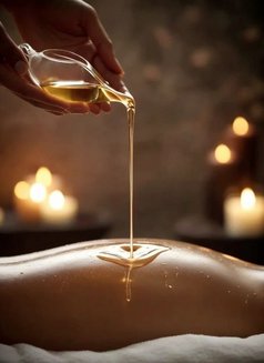 Samiya Sexsy massage - Masajista in Riyadh Photo 5 of 8