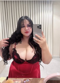 Samiya Sexsy massage - puta in Riyadh Photo 9 of 9