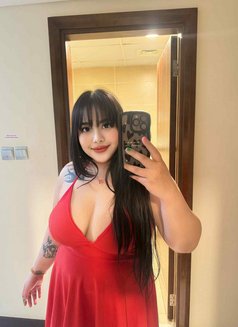 Samiya Sexsy massage number 1 - Masajista in Riyadh Photo 4 of 6
