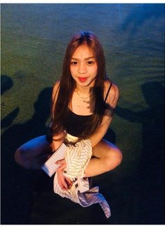 Samm - Transsexual escort in Makati City Photo 8 of 9